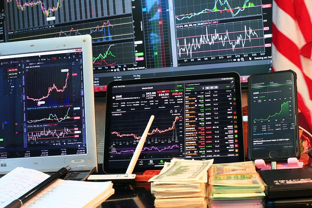Investir em Ações ou Fundos Imobiliários